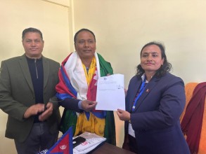 कुलमान घिसिङको उम्मेदवारी काठमाडौं–३ मा दर्ता