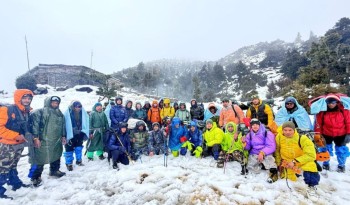 मनाङको तिलिचो बेसक्याम्पमा फसेका ११ पर्यटकको उद्धार