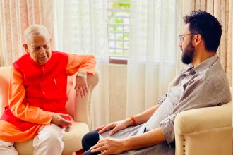 रास्वपा सभापति लामिछाने र महन्थ ठाकुरबीच भेट