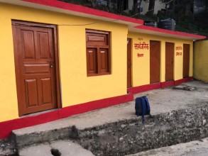 गोठलापानी बजारको शौचालय टल्कियो : निशुल्क सेवा