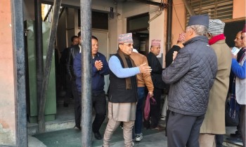 निर्वाचन आयोगको निर्णय बदर गर्न देउवा पक्षको रिट