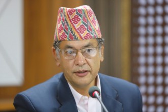 ऊर्जा आयोगमा सरुवा गरिएका हितेन्द्रले पाउनेछन् मासिक झन्डै ३ लाख सेवा सुविधा