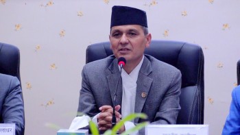 वर्तमान सरकारमा बस्नेलाई कुनै दलप्रति ढल्कने छुट छैनः गृहमन्त्री